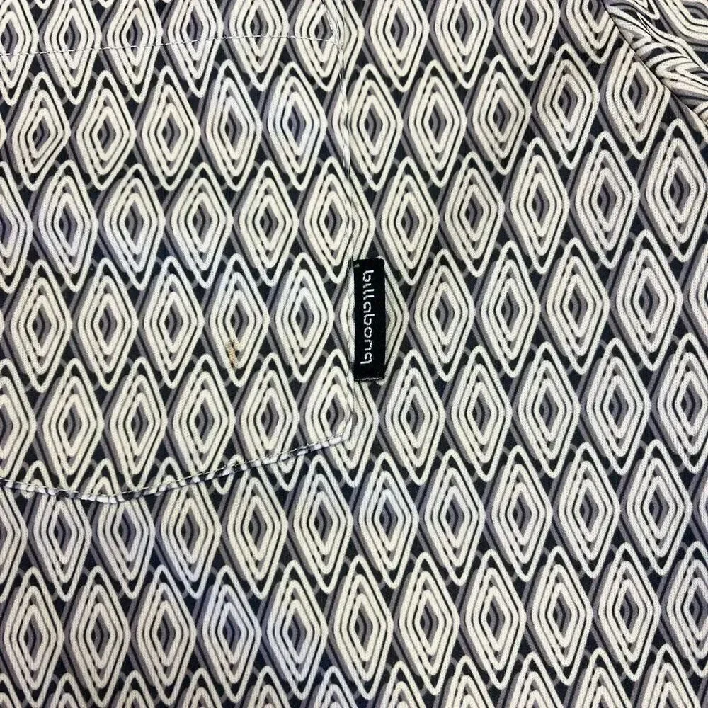 Billabong Abstract Diamond Print Short Sleeve Button Down Shirt sz L